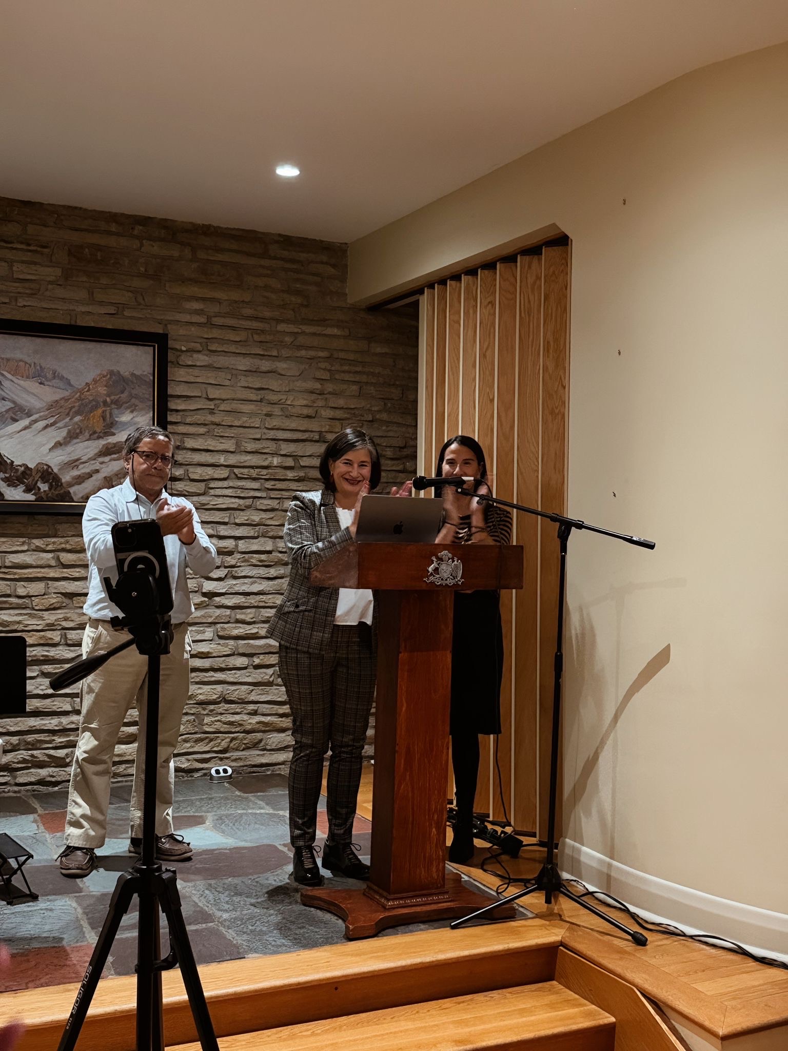 “Enlace País”, nuevo programa de voluntariado entre Chile y Canadá